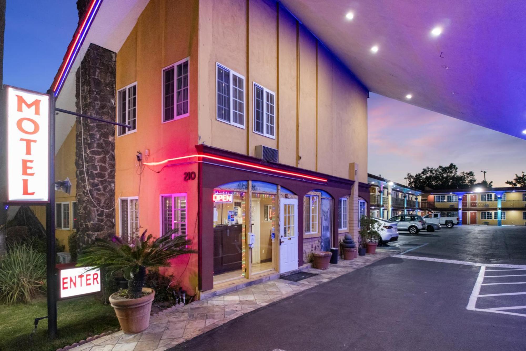Sky Palm Motel - Orange Extérieur photo